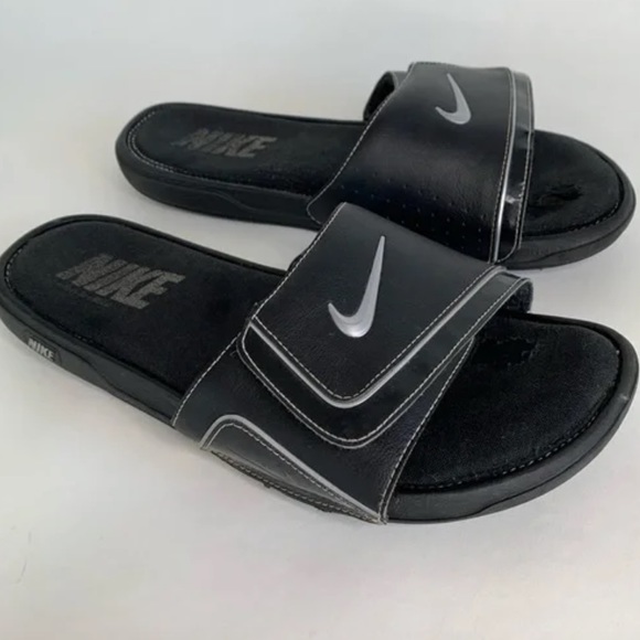Nike | Shoes | Euc Nike Comfort Slides 